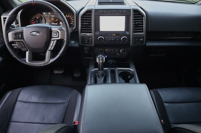 Подержанный Ford F-150 XIII Рестайлинг, 3.5 л, 2020 в Шардже от Al Bake Used Cars Серый цвет.  | AUTO.AE
