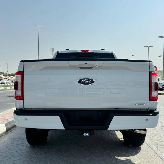 Used Ford F-150 XIV, 3.5 l, 2022 in Sharjah by Alfaris Used Cars, White color. Other | AUTO.AE