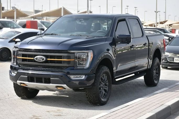 Подержанный Ford F-150 XIV, 3.5 л, 2023 в Шардже от Alfaris Used Cars Черный цвет. Other | AUTO.AE