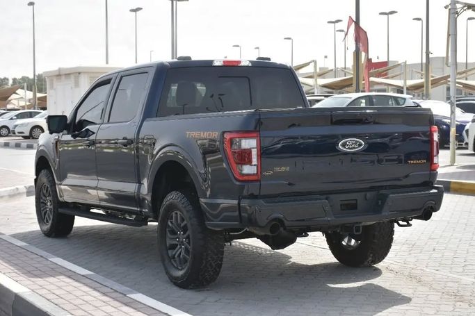 Подержанный Ford F-150 XIV, 3.5 л, 2023 в Шардже от Alfaris Used Cars Черный цвет. Other | AUTO.AE