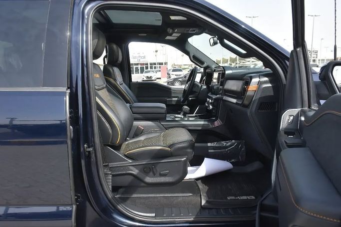 Подержанный Ford F-150 XIV, 3.5 л, 2023 в Шардже от Alfaris Used Cars Черный цвет. Other | AUTO.AE