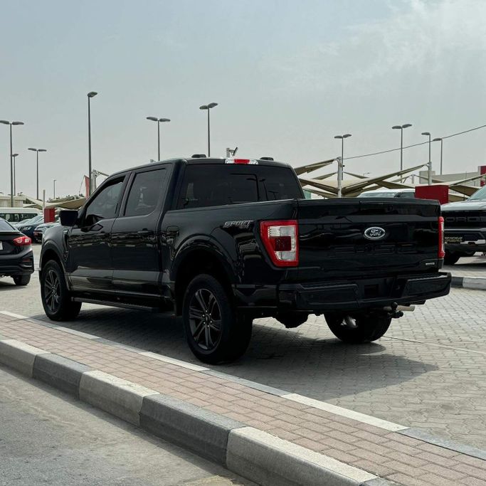 Подержанный Ford F-150 XIV, 3.5 л, 2022 в Шардже от Alfaris Used Cars Черный цвет. Other | AUTO.AE
