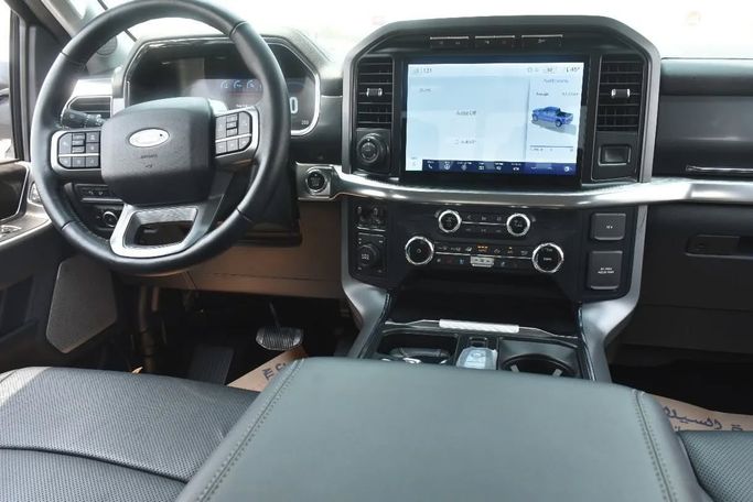 Подержанный Ford F-150 XIV, 3.5 л, 2022 в Шардже от Alfaris Used Cars Черный цвет. Other | AUTO.AE