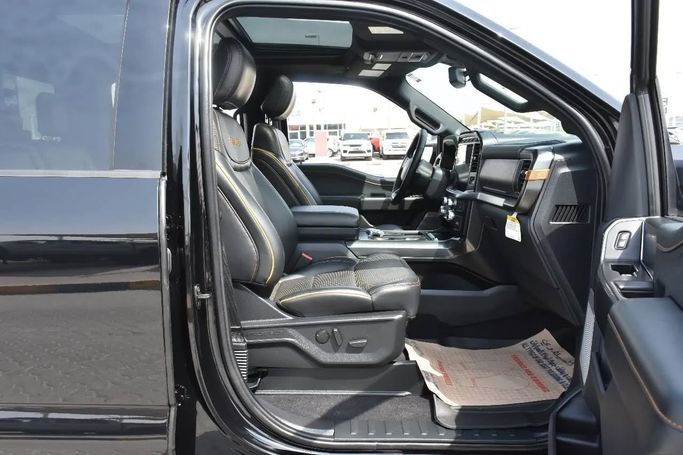 Подержанный Ford F-150 XIV, 3.5 л, 2023 в Шардже от Alfaris Used Cars Черный цвет. Other | AUTO.AE
