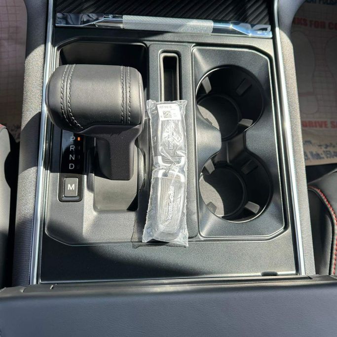 Подержанный Ford F-150 XIV, 3.5 л, 2023 в Шардже от Alfaris Used Cars Синий цвет. Other | AUTO.AE