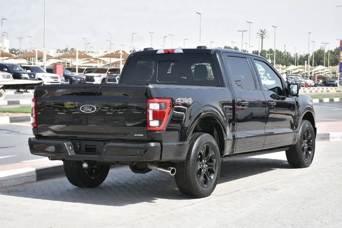 Подержанный Ford F-150 XIV, 3.5 л, 2022 в Шардже от Alfaris Used Cars Черный цвет. Other | AUTO.AE