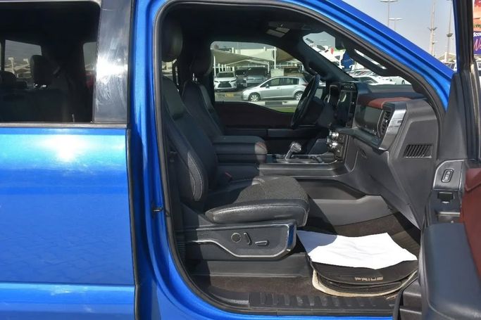 Подержанный Ford F-150 XIV, 3.5 л, 2021 в Шардже от Alfaris Used Cars Синий цвет. Other | AUTO.AE