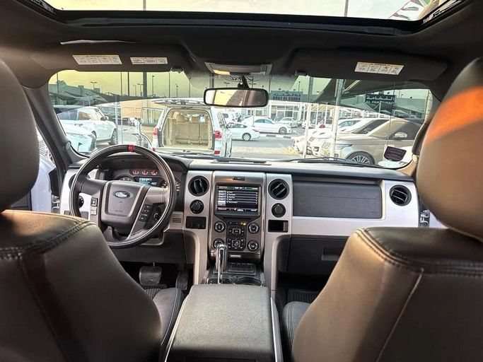 Подержанный Ford F-150 XII, 6.1 л, 2014 в Шардже от Titanium Used Cars Белый цвет. GCC | AUTO.AE