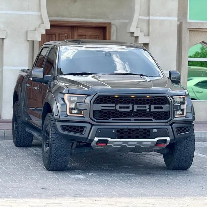 Used Ford F-150 XIII Facelift, 3.5 l, 2018 in Sharjah by Sarmad Cars, Black color. Other | AUTO.AE