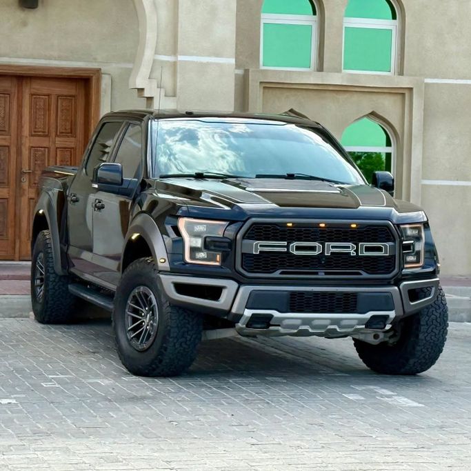 Used Ford F-150 XIII Facelift, 3.5 l, 2019 in Sharjah by Sarmad Cars, Black color. Other | AUTO.AE