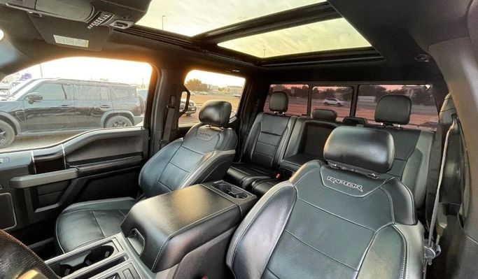 Подержанный Ford F-150 XIII Рестайлинг, 3.5 л, 2017 в Шардже от Halla Cars Черный цвет. Американская | AUTO.AE