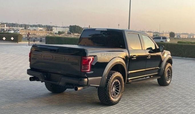 Подержанный Ford F-150 XIII Рестайлинг, 3.5 л, 2017 в Шардже от Halla Cars Черный цвет. Американская | AUTO.AE