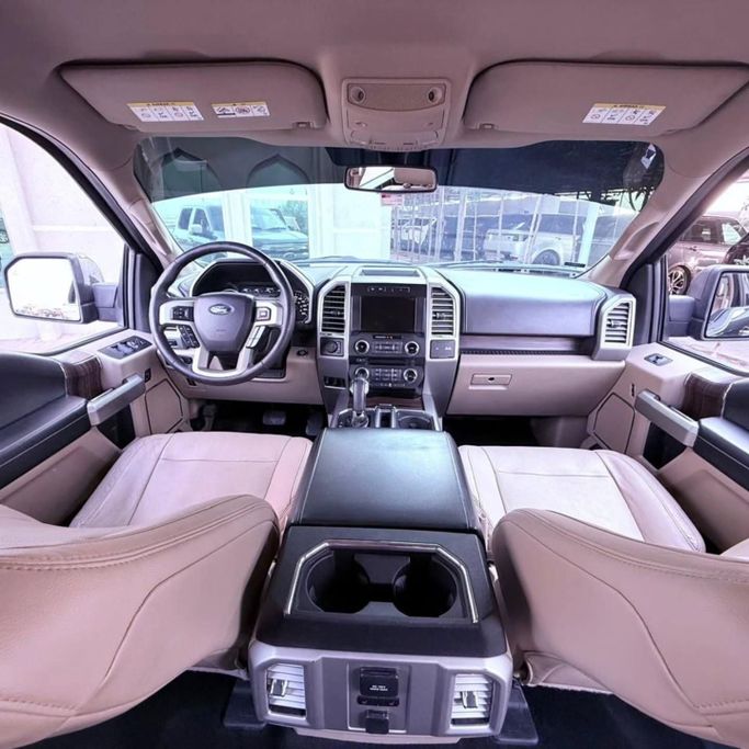 Подержанный Ford F-150 XIII, 3.5 л, 2015 в Шардже от Sarmad Cars Черный цвет. GCC | AUTO.AE