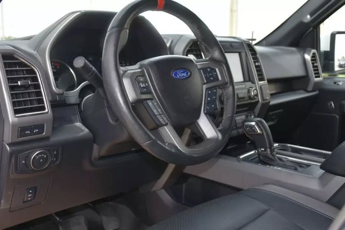 Used Ford F-150 XIII Facelift, 3.5 l, 2018 in Sharjah by Alfaris Used Cars, White color. Other | AUTO.AE
