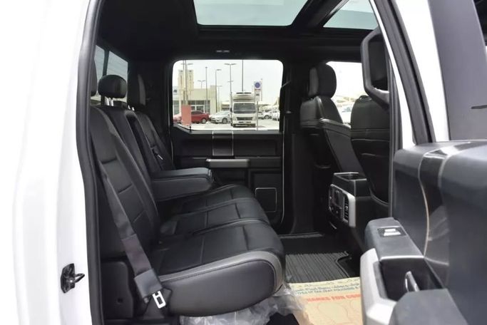 Used Ford F-150 XIII Facelift, 3.5 l, 2018 in Sharjah by Alfaris Used Cars, White color. Other | AUTO.AE
