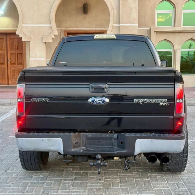 مستعملة Ford F-150 الثاني عشر, 6.1 l, 2012 في في الشارقة من Sarmad Cars، اللون أسود. أخرى | AUTO.AE
