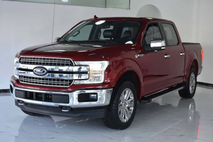 Подержанный Ford F-150 XIII Рестайлинг, 3.5 л, 2019 в Шардже от Alfaris Used Cars Красный цвет. Other | AUTO.AE