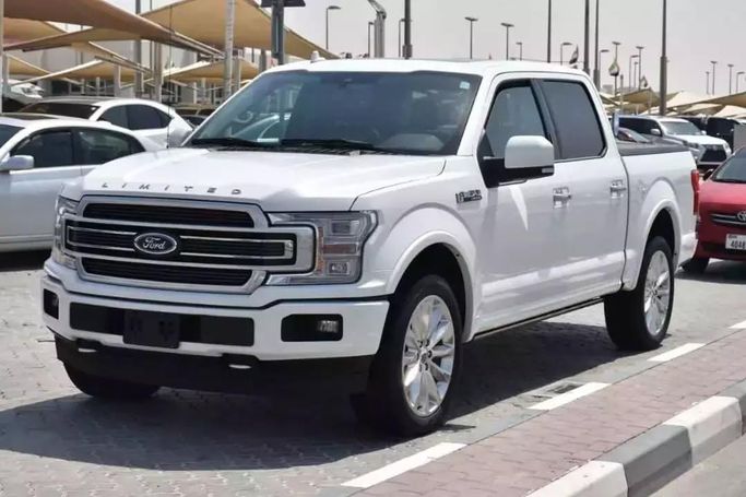 Подержанный Ford F-150 XIII Рестайлинг, 3.5 л, 2020 в Шардже от Alfaris Used Cars Белый цвет. Other | AUTO.AE