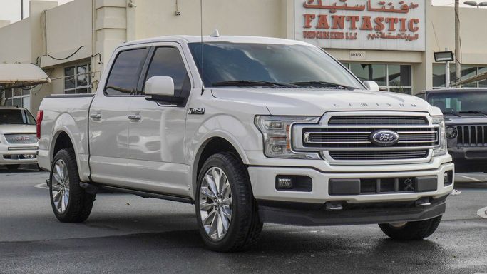 مستعملة Ford F-150 تجميل الوجه الثالث عشر, 3.5 l, 2019 في في الشارقة، اللون أبيض. المواصفات الكندية | AUTO.AE