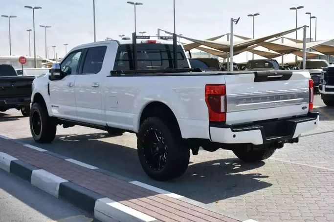 Used Ford F-250 Super Duty IV (P558), 6.7 l, 2022 in Sharjah by Alfaris Used Cars, White color. Other | AUTO.AE