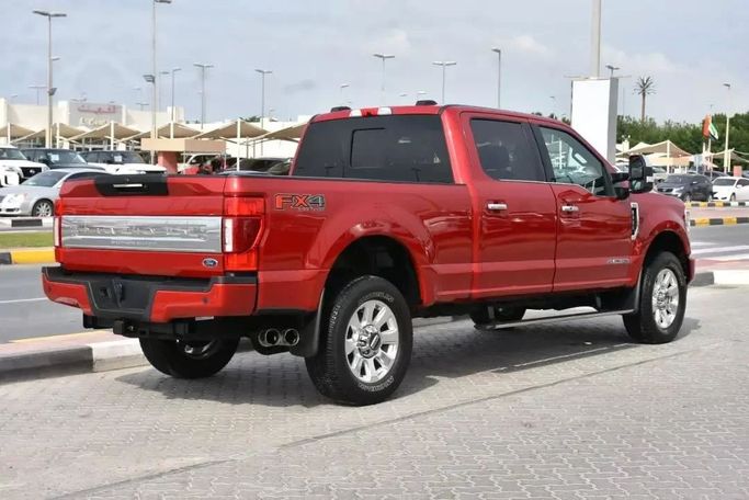 Подержанный Ford F-250 Super Duty IV (P558), 6.7 л, 2020 в Шардже от Alfaris Used Cars Красный цвет. Other | AUTO.AE