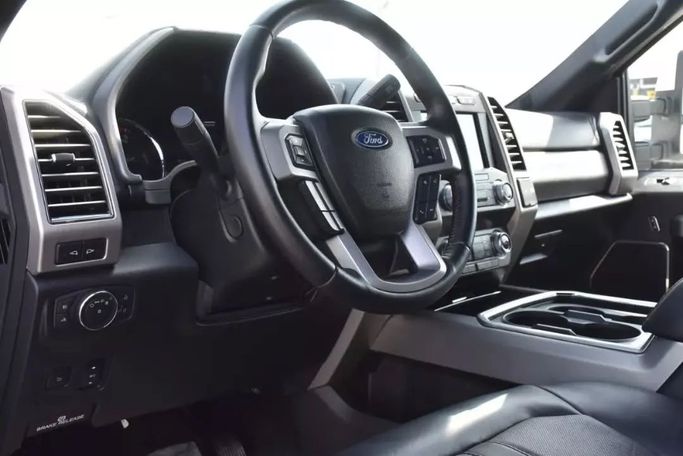 Used Ford F-250 Super Duty IV (P558), 6.7 l, 2021 in Sharjah by Alfaris Used Cars, White color. Other | AUTO.AE