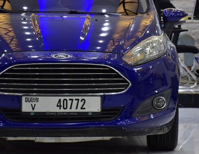 Подержанный Ford Fiesta Mk6 Рестайлинг, 1.6 л, 2015 в Шардже от Honey Gidosha Used Cars Tr. Синий цвет.  | AUTO.AE