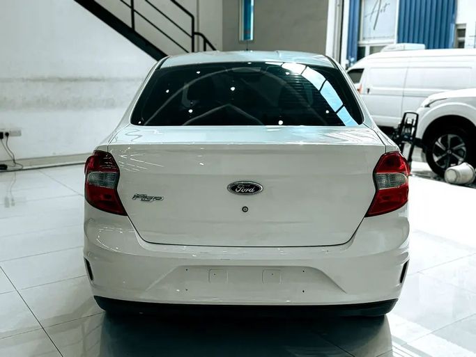 Подержанный Ford Figo II Рестайлинг, 1.5 л, 2019 в Шардже от Ryno Cars Белый цвет. GCC | AUTO.AE