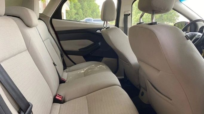 Подержанный Ford Focus III, 2.0 л, 2012 в Шардже от Halla Cars Красный цвет. Американская | AUTO.AE