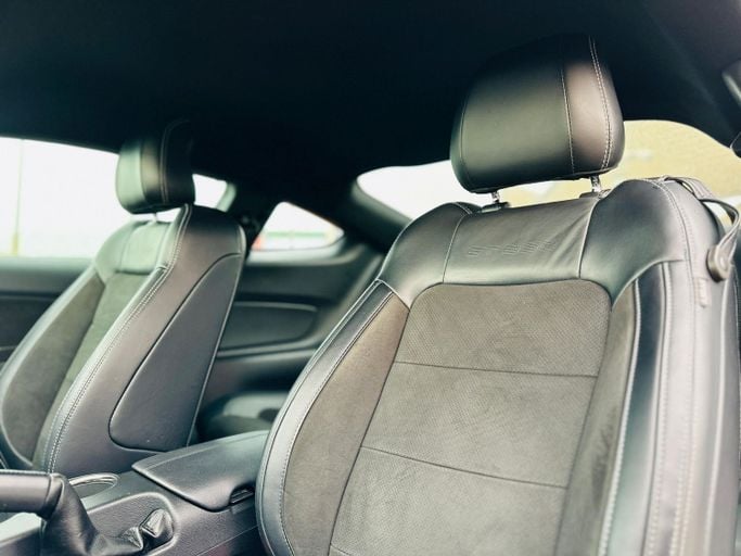 Подержанный Ford Mustang VI, 5.2 л, 2017 в Шардже от Kandy Cars Синий цвет. Other | AUTO.AE