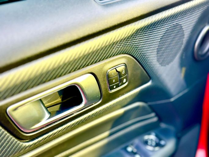 Подержанный Ford Mustang GT Performance VII, 5.0 л, 2024 в Шардже от Kandy Cars Красный цвет. Other | AUTO.AE