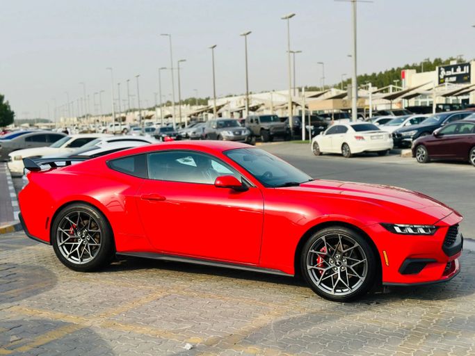 Подержанный Ford Mustang VII, 2.3 л, 2024 в Шардже от Kandy Cars Красный цвет. Other | AUTO.AE