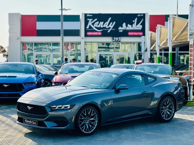 Подержанный Ford Mustang VII, 2.3 л, 2024 в Шардже от Kandy Cars Серый цвет. Американская | AUTO.AE