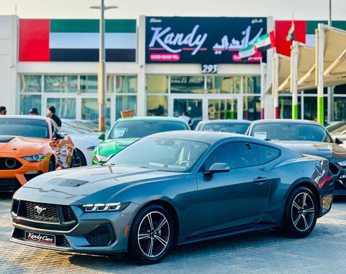 Подержанный Ford Mustang VII, 2.3 л, 2024 в Шардже от Kandy Cars Серый цвет. Американская | AUTO.AE