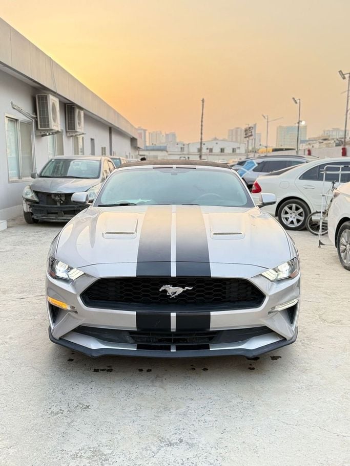 Used Ford Mustang VI Facelift, 2.3 l, 2018 in Sharjah, Silver color. American Specs | AUTO.AE