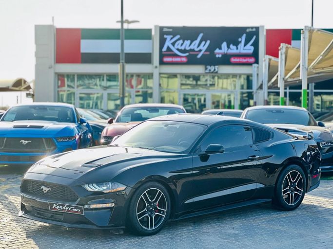 Подержанный Ford Mustang VI Рестайлинг, 2.3 л, 2020 в Шардже от Kandy Cars Черный цвет. Американская | AUTO.AE