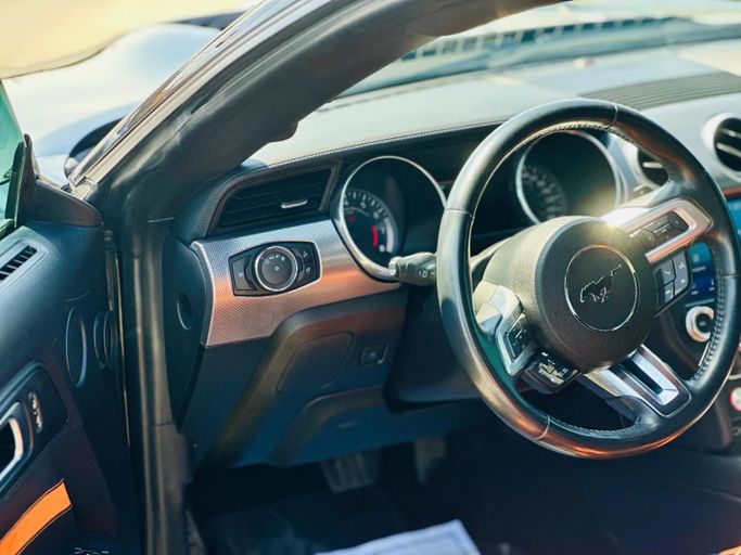 Подержанный Ford Mustang GT Performance VI Рестайлинг, 5.0 л, 2021 в Шардже от Kandy Cars Черный цвет. Американская | AUTO.AE