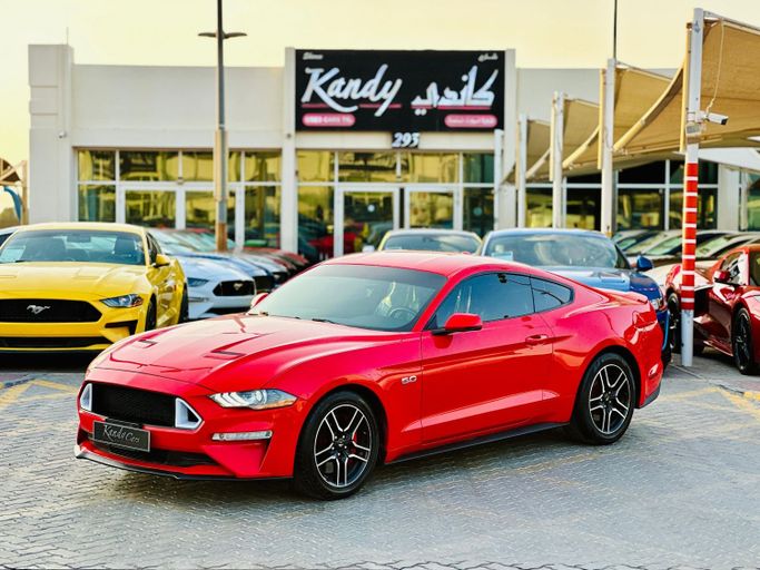 Подержанный Ford Mustang GT Performance VI Рестайлинг, 5.0 л, 2018 в Шардже от Kandy Cars Красный цвет. Американская | AUTO.AE