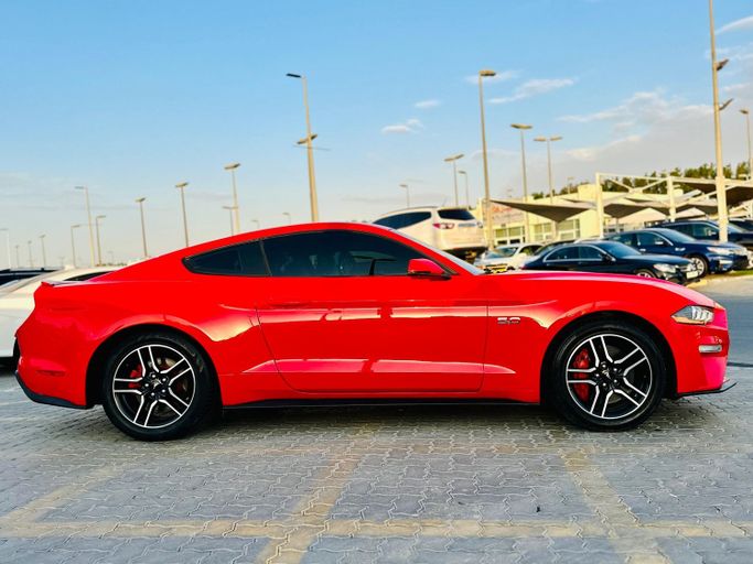 Подержанный Ford Mustang GT Performance VI Рестайлинг, 5.0 л, 2018 в Шардже от Kandy Cars Красный цвет. Американская | AUTO.AE