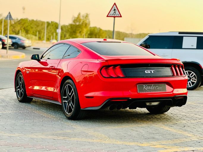 Подержанный Ford Mustang GT Performance VI Рестайлинг, 5.0 л, 2018 в Шардже от Kandy Cars Красный цвет. Американская | AUTO.AE