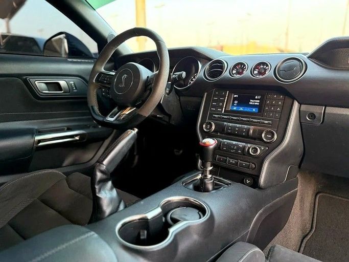 Подержанный Ford Mustang VI, 5.2 л, 2017 в Шардже от Hayan Alkhudari Used Cars Черный цвет. GCC | AUTO.AE