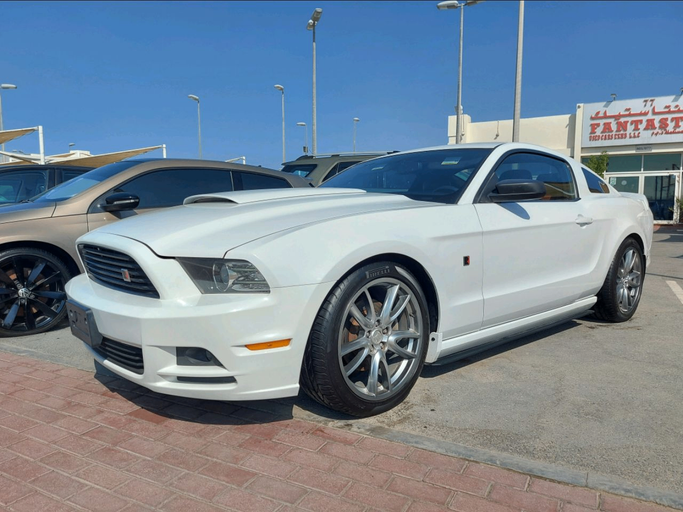 Used Ford Mustang VI, 3.7 l, 2014 in Sharjah by Fantastic Used Cars, White color. GCC Specs | AUTO.AE