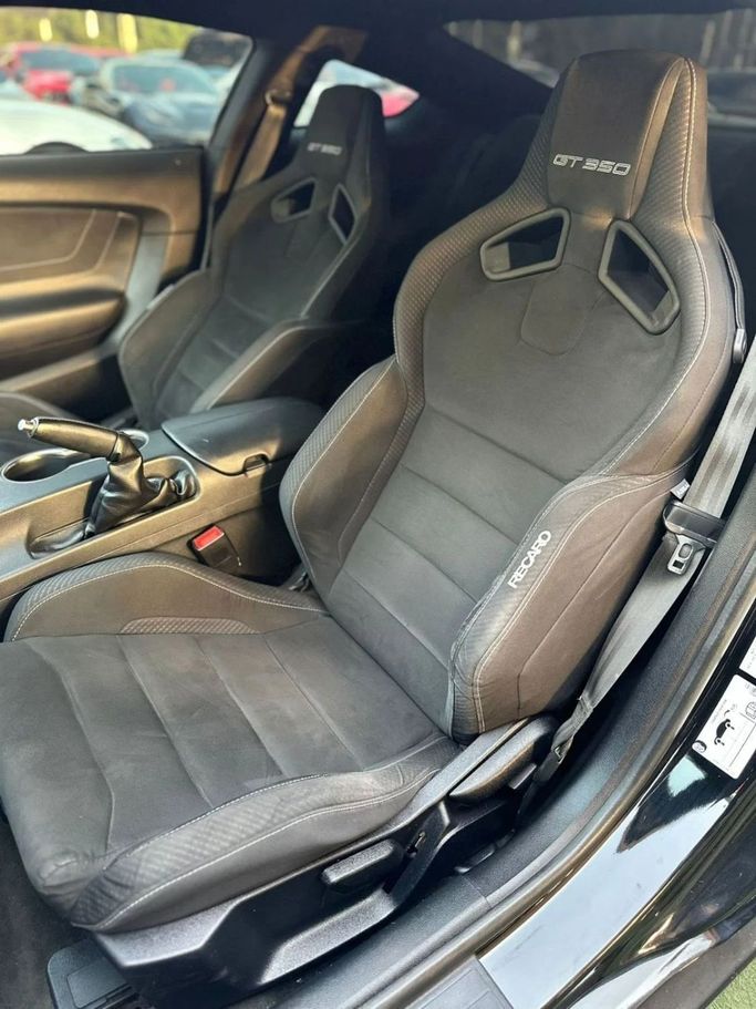 Used Ford Mustang Shelby GT350 VI Facelift, 5.2 l, 2018 in Sharjah by Noor Al Seyoh Used Cars, Black color. GCC Specs | AUTO.AE