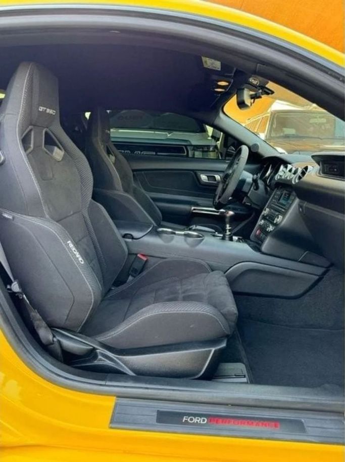 Used Ford Mustang Shelby GT350 VI Facelift, 5.2 l, 2017 in Sharjah by Noor Al Seyoh Used Cars, Yellow color. GCC Specs | AUTO.AE