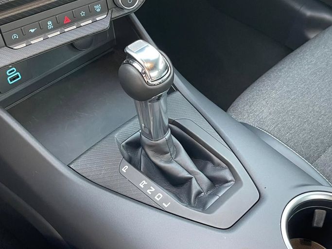 Used Ford Mustang VII, 2.3 l, 2024 in Sharjah by Al Nukhba Al Malakyah Used Cars, White color. American Specs | AUTO.AE