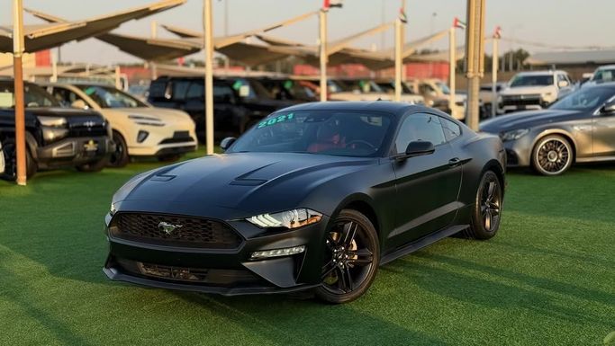Подержанный Ford Mustang VI Рестайлинг, 2.3 л, 2021 в Шардже от Badar Used Cars Черный цвет.  | AUTO.AE