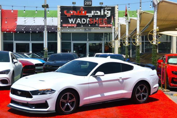 مستعملة Ford Mustang فيس ليفت السادس, 2.3 l, 2023 في في الشارقة من Wadishee Used Cars، اللون أبيض. المواصفات الأمريكية | AUTO.AE | إعلان #254843