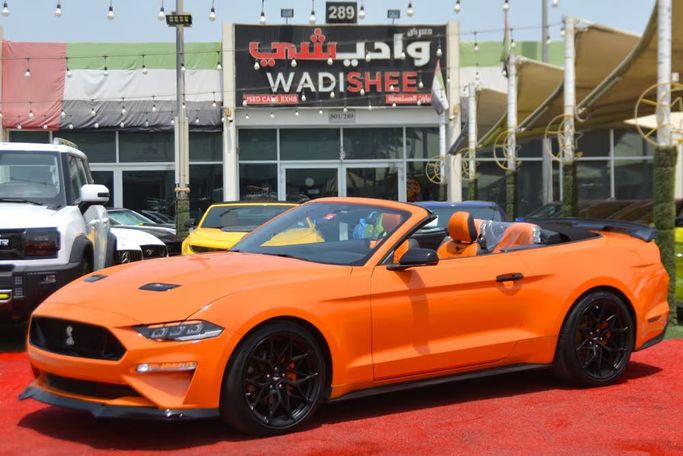مستعملة Ford Mustang GT فيس ليفت السادس, 5.0 l, 2023 في في الشارقة من Wadishee Used Cars، اللون برتقالي. المواصفات الأمريكية | AUTO.AE | إعلان #254845