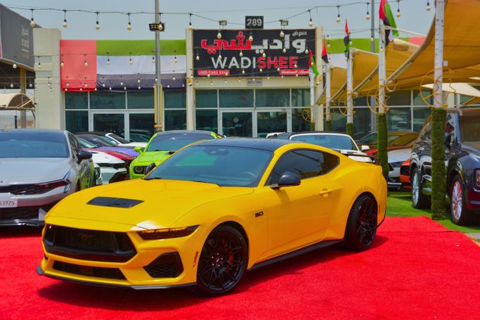 مستعملة Ford Mustang GT Performance سابعاً, 5.0 l, 2024 في في الشارقة من Wadishee Used Cars، اللون أصفر. مواصفات الخليج | AUTO.AE | إعلان #273013