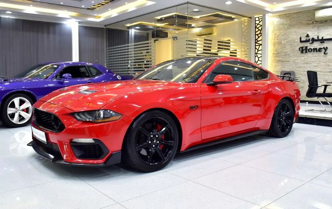مستعملة Ford Mustang فيس ليفت السادس, 5.0 l, 2019 في في الشارقة من Honey Jidosha Used Cars Tr.، اللون أحمر. المواصفات الأمريكية | AUTO.AE | إعلان #273186